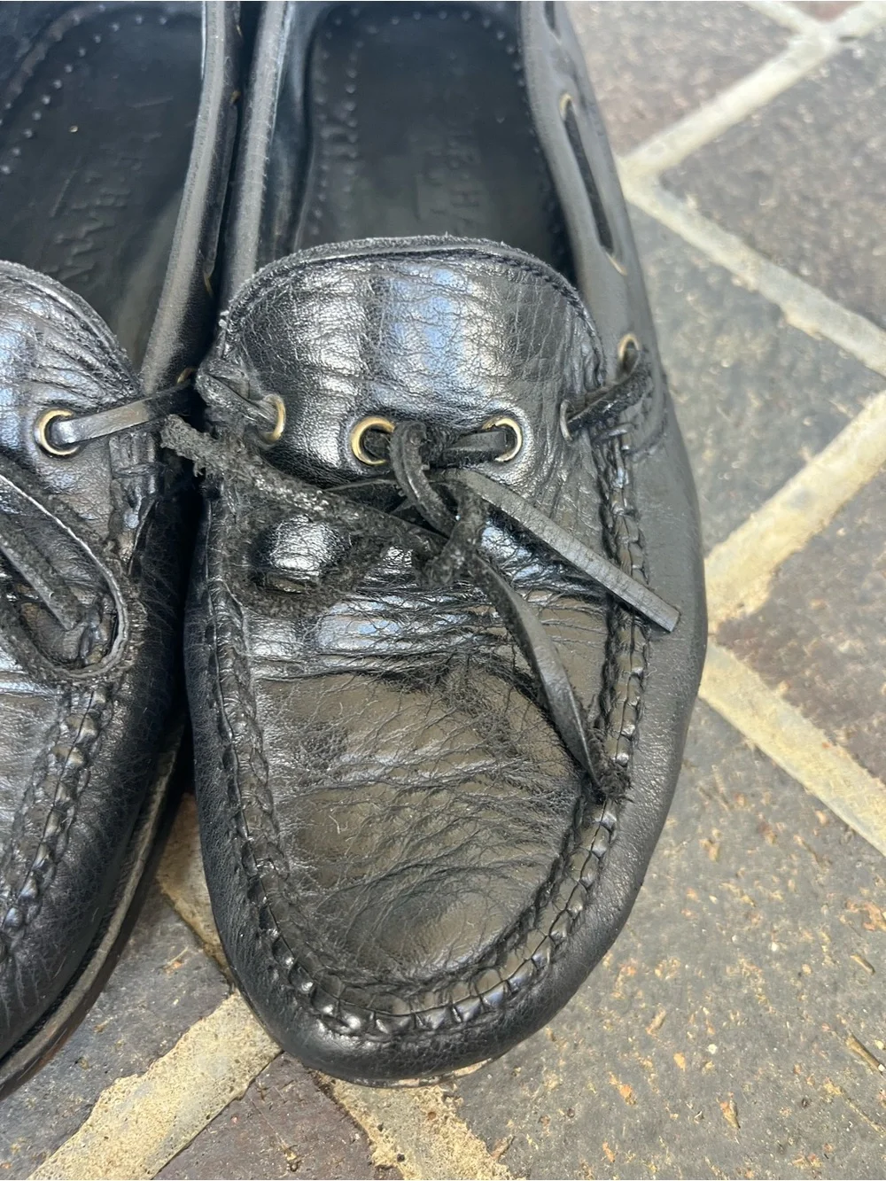 Men’s 8 Cole Haan Black Leather Loafers